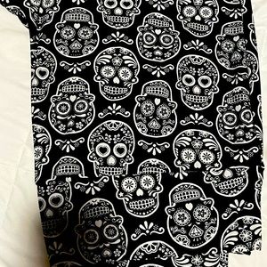 3x Super soft skull leggings